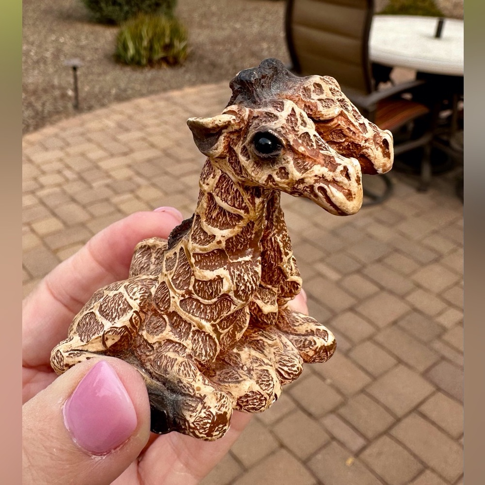 Vintage Giraffe Couple Stone Critters Littles SCL-233 figure. Made in USA.